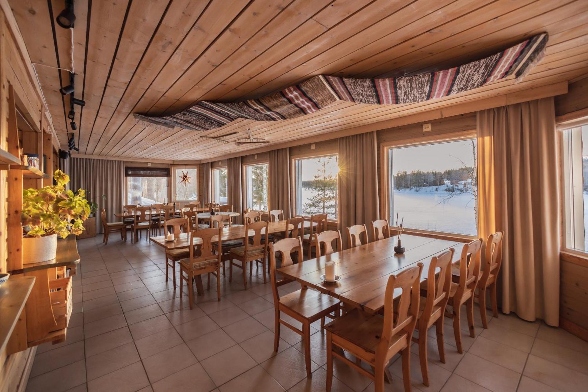 Kalix Riverside Inn, Farm Timbering Luaran gambar